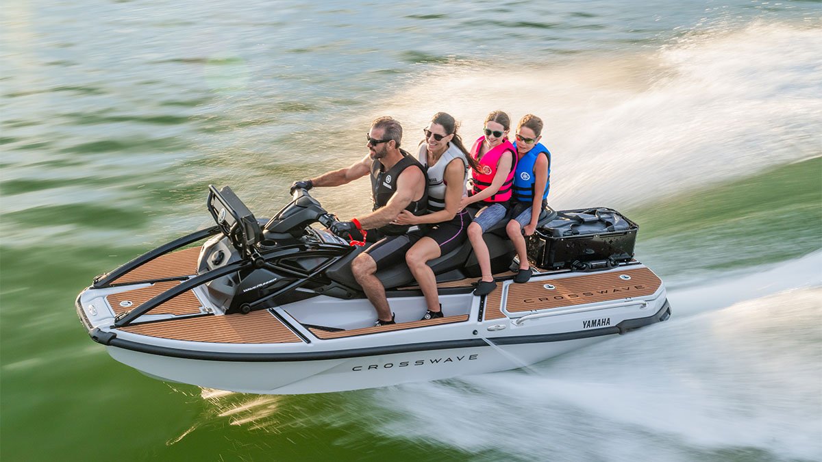 Yamaha Crosswave Family of Four In Motion On the Water Marine | design by ROBRADY | Marine Design | International Design Award (IDA) winner | Spark Award winner